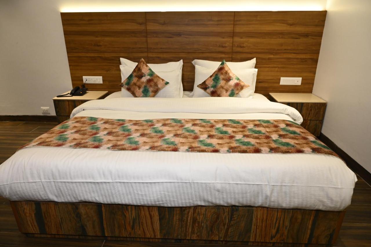 Hotel Lawrence Amritsar Exterior foto