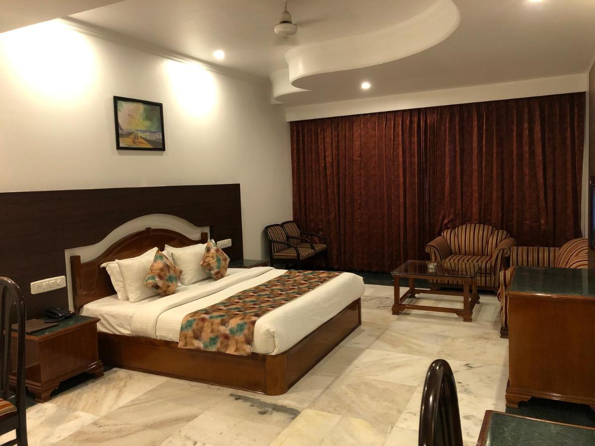 Hotel Lawrence Amritsar Exterior foto
