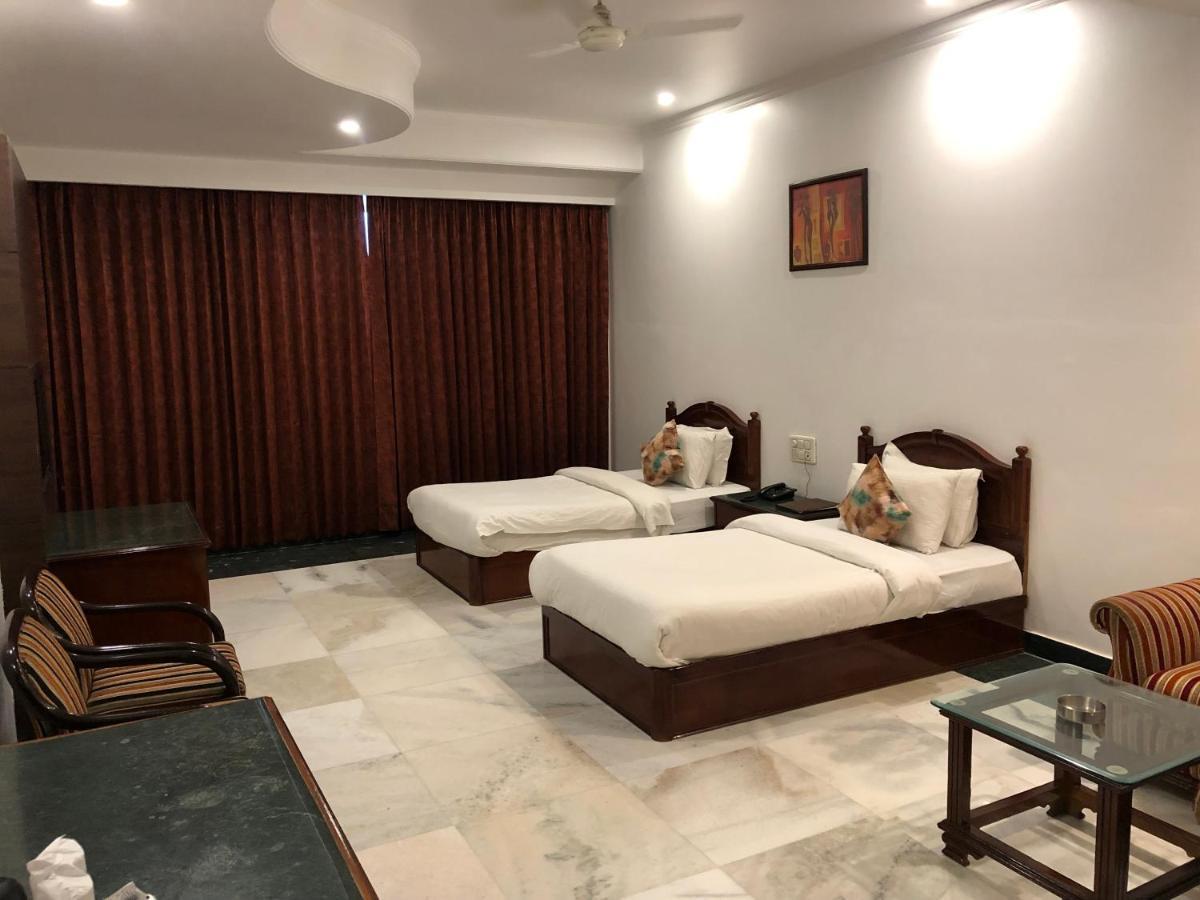 Hotel Lawrence Amritsar Exterior foto